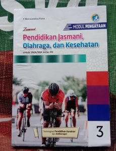 Distributor/Supplier/Jual LKS SMA Semester 1 Merk Zamrud PJOK Kelas 3