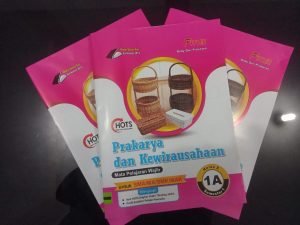 Distributor/Supplier/Jual LKS SMA/MA/SMK/MAK Merk Fitur Prakarya dan Kewirausaahaan Kelas 1 Semester 1