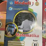 Distributor/Supplier/Agen/Jual Buku LKS Kurikulum 2013 SMA Kelas 11 dan 12 Merek Medali Penerbit Indonesia Jaya Semester Ganjil 2023/2024 (WA 085730453518)