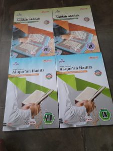 Distributor/Supplier/Agen/Jual Buku LKS Kurikulum 2013 MTs Agama KMA 183 Semester Genap Merek Husna Penerbit Warna Mukti Grafika Tahun Ajaran 2023/2024 (WA 085730453518)